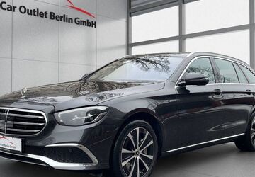 Mercedes-Benz E 300 118.997 km 33.950 &euro; Berlin 12103