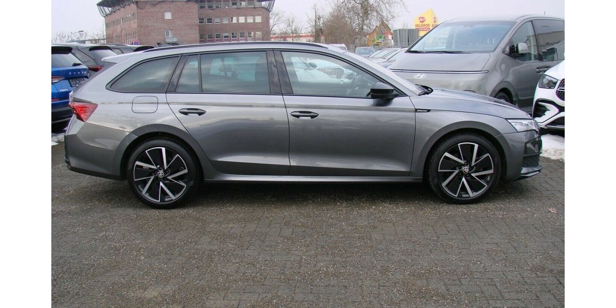 Skoda Octavia 2.0TDi Sportline LED 360º Canton HUD 39.383 km 29.480 &euro; Falkensee 14612
