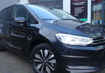 VW Touran 26.059 km 33.400 &euro; Berlin 13156