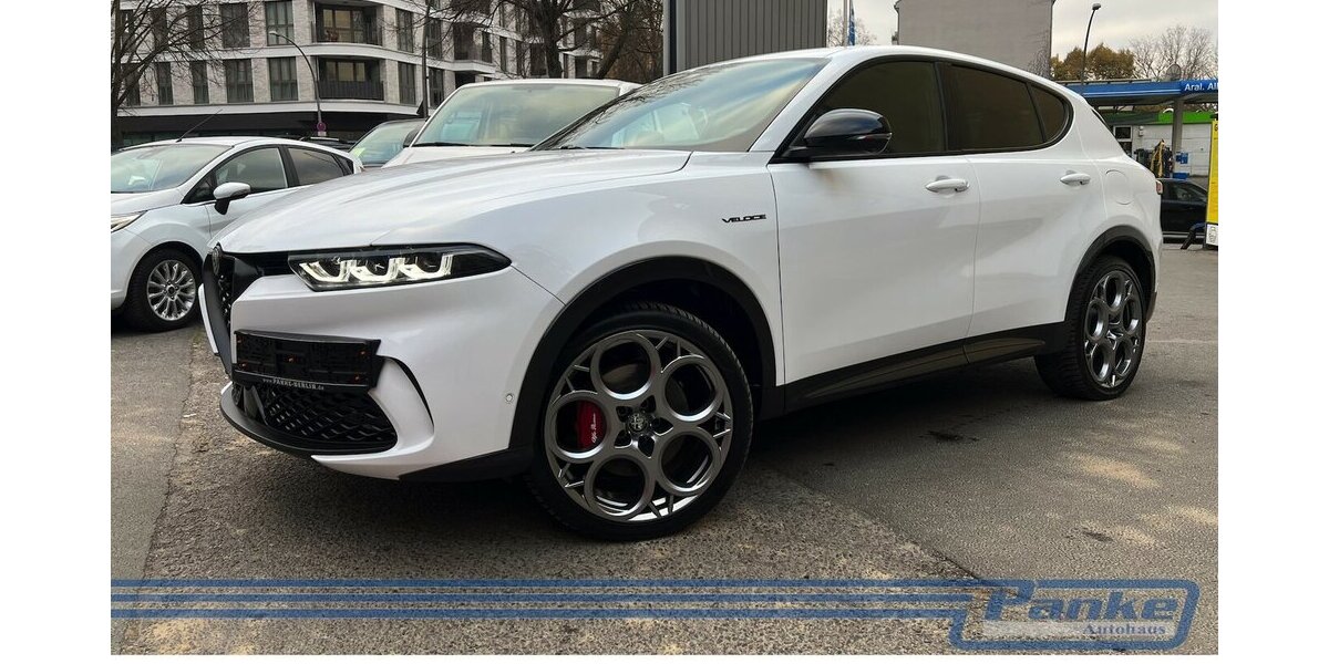Alfa Romeo Tonale Veloce 1.3 VGT Plug-In-Hybrid Q4*H/K*360° 26.438 km 27.990 &euro; Berlin 13187