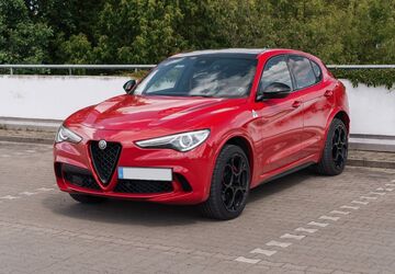 Alfa Romeo Stelvio 30.500 km 51.900 &euro; Saarmund 14558