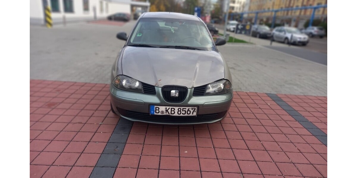 Seat Ibiza 211.392 km 2.000 &euro; Berlin 10178