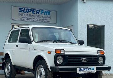 Lada Taiga 52.303 km 10.390 &euro; Falkensee 14612