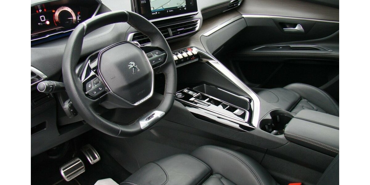 Peugeot 5008 1.2 PureTech 130 GT Focal ACC Pano 7Sitzer Le 30.873 km 26.980 &euro; Falkensee 14612