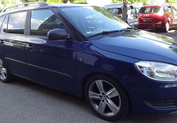 Skoda Fabia 183.000 km 1.900 &euro; Berlin 12249