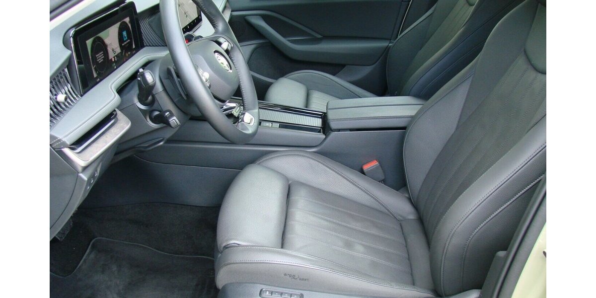Skoda Superb 2.0TDi 4x4 L&K ACC SHZ LED AHK 360º HUD Can 25.989 km 38.880 &euro; Falkensee 14612