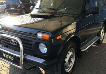 Lada Niva 94.999 km 9.480 &euro; Berlin 10315