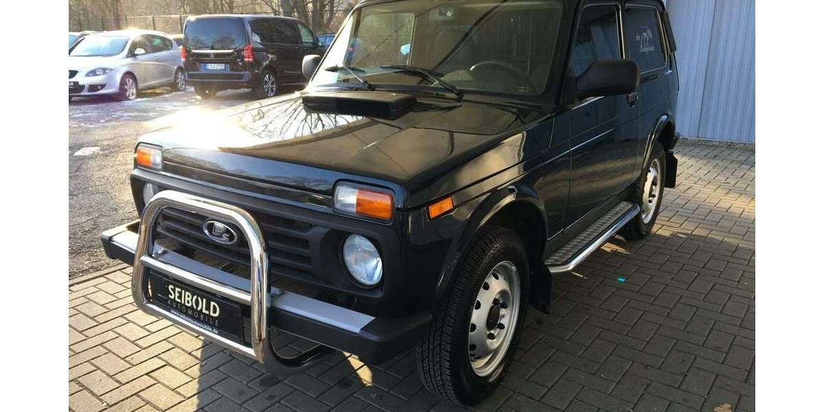 Lada Niva 94.999 km 9.480 &euro; Berlin 10315