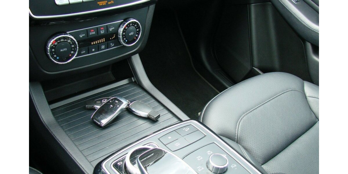 Mercedes-Benz GLE 350 AMG 4Matic Distronic+ Pano SHZ AHK 360º H& 125.123 km 34.980 &euro; Falkensee 14612