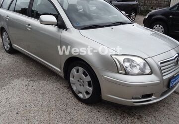 Toyota Avensis 111.000 km 5.999 &euro; Berlin 13127