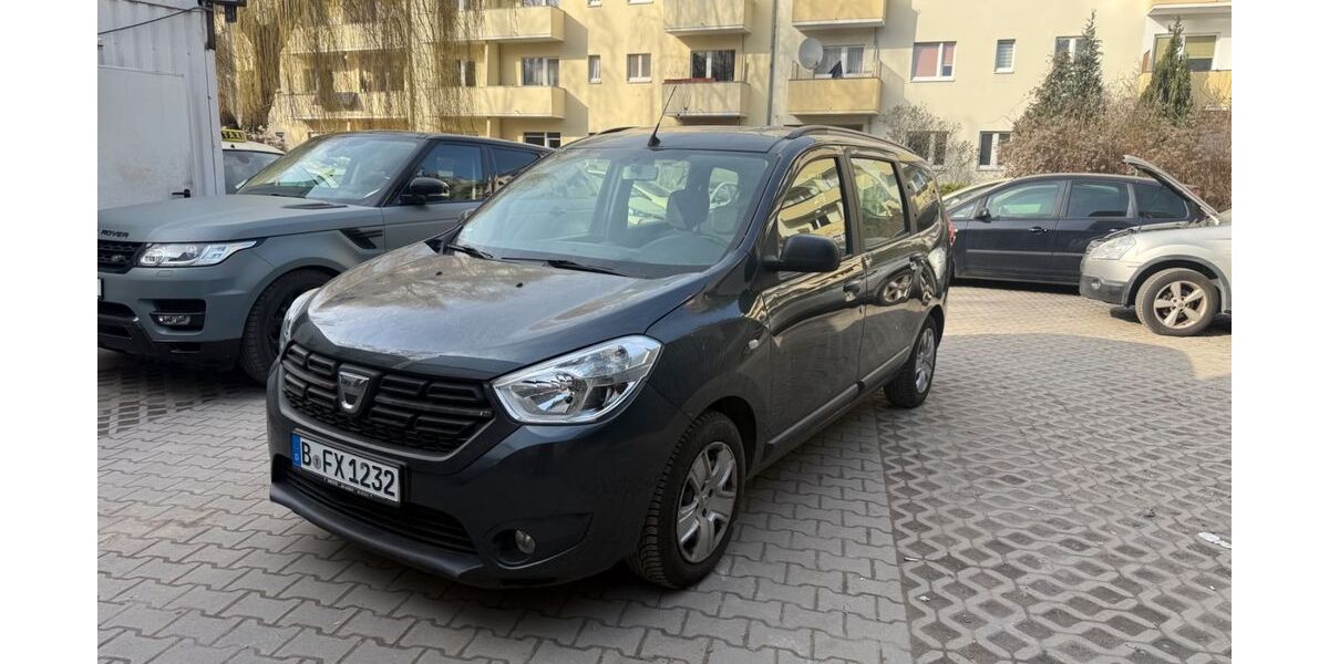 Dacia Lodgy 120.000 km 7.900 &euro; Berlin 10999