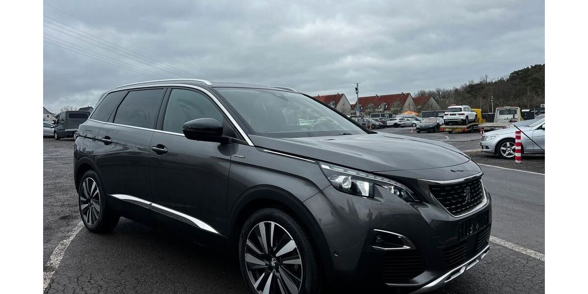 Peugeot 5008 179.000 km 13.990 &euro; Mittenwalde 15749