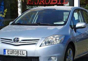 Toyota Auris 114.950 km 7.398 &euro; Berlin 10315