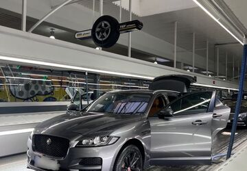 Jaguar F-Pace 140.000 km 21.500 &euro; Berlin 13127