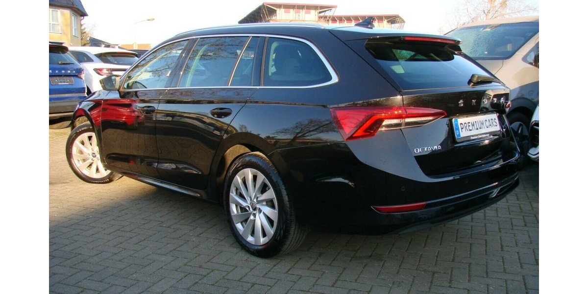 Skoda Octavia 2.0TDI Selection LED Tempomat Spurhalteass 56.838 km 24.980 &euro; Falkensee 14612