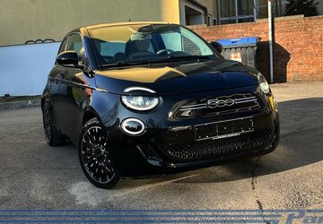 Fiat 500e La Prima By Bocelli 42kWh*Pano*ACC*LED*SHZ 13.910 km 18.990 &euro; Berlin 13187