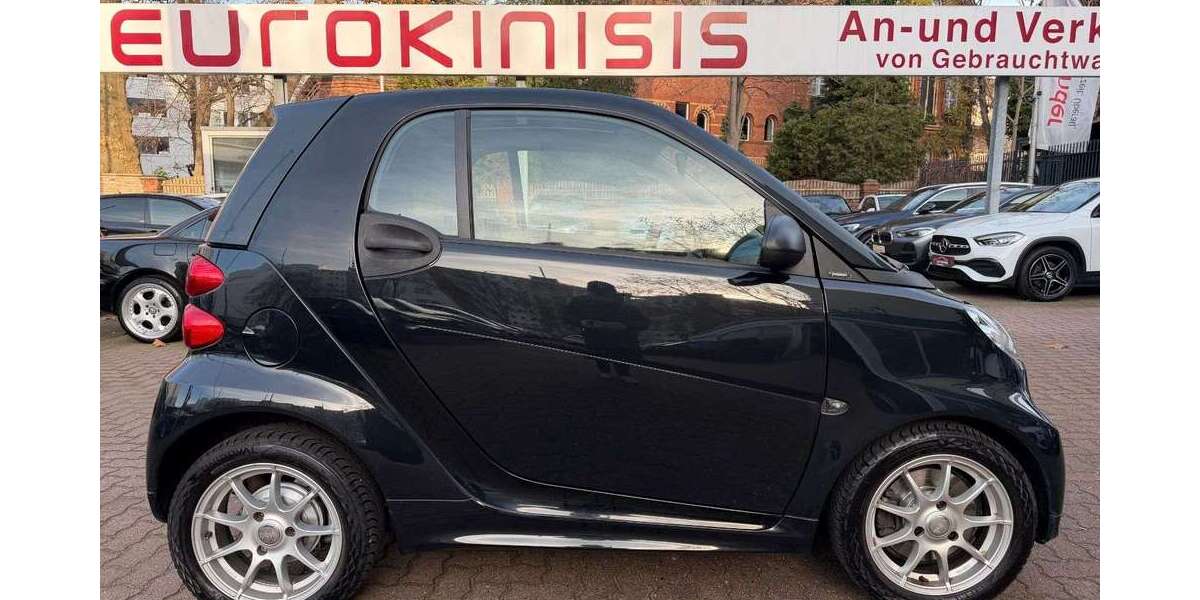 Smart forTwo 84.000 km 5.900 &euro; Berlin 10787