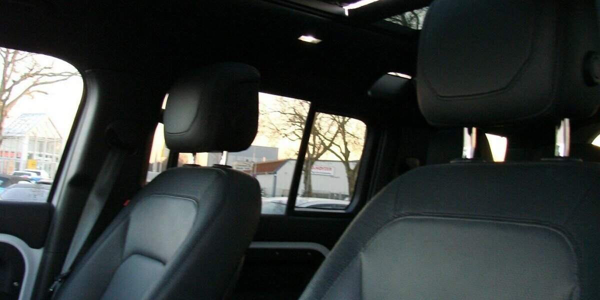 Land Rover Defender 110 HSE AWD Dynamic-X Pano 360ºSHZ AHK Me 39.980 km 74.980 &euro; Falkensee 14612