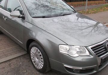 VW Passat 217.000 km 2.650 &euro; Berlin 12357