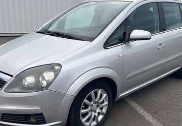 Opel Zafira 206.000 km 1.699 &euro; Berlin 12057