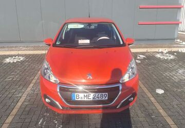 Peugeot 208 97.000 km 6.800 &euro; Berlin 11017