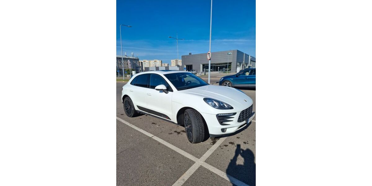 Porsche Macan 70.000 km 26.000 &euro; Glienicke 16548