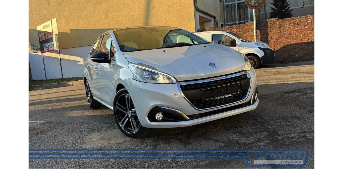 Peugeot 208 Allure*GT-Line*Pano*U-Connect*SHZ*R-Cam* 156.392 km 7.850 &euro; Berlin 13187