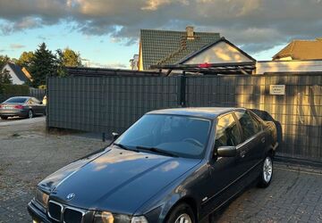 BMW 316 250.000 km 2.900 &euro; Berlin 12357