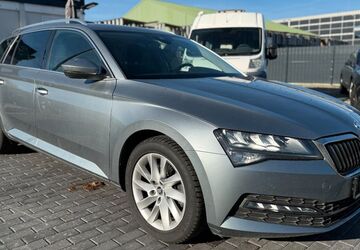 Skoda Superb 59.000 km 20.990 &euro; Berlin 12307