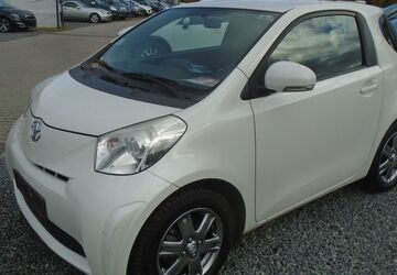Toyota IQ 108.000 km 4.950 &euro; Wildau 15745