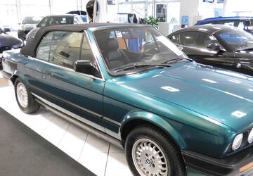 BMW 318 101.871 km 24.990 &euro; Berlin 12439