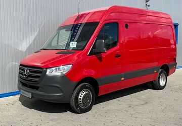 Mercedes-Benz Sprinter 128.905 km 26.999 &euro; Berlin 13055