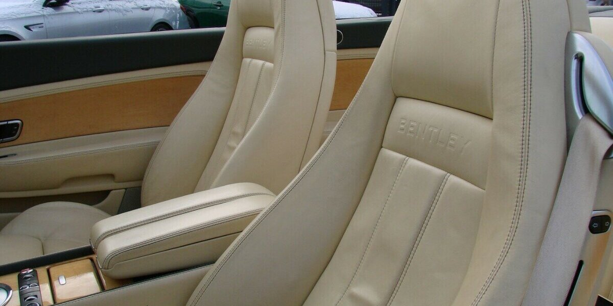 Bentley Continental GTC 6.0 W12 Navi Leder Xenon Windschot 76.559 km 59.980 &euro; Falkensee 14612