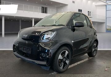 Smart ForTwo 15.211 km 12.900 &euro; Berlin 13405
