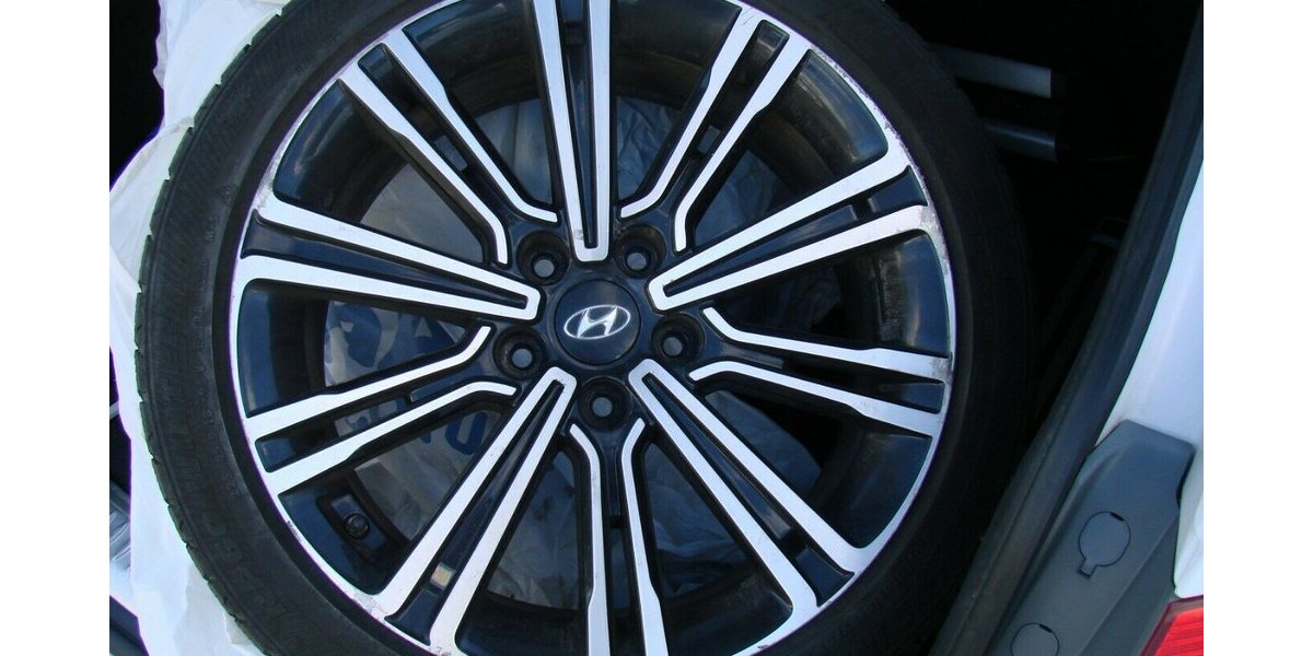 Hyundai i40 cw 1.7 CRDi Blue Premium DCT Infinity Leder 101.563 km 12.480 &euro; Falkensee 14612