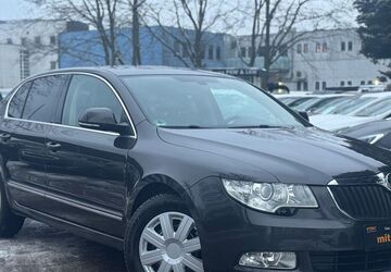 Skoda Superb 208.000 km 5.990 &euro; Berlin 13127