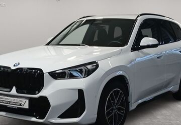 BMW iX1 10.184 km 41.400 &euro; Berlin 14057