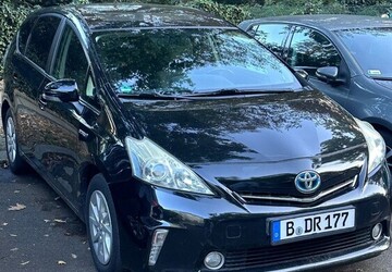 Toyota Prius Plus 244.000 km 8.250 &euro; Berlin 10178