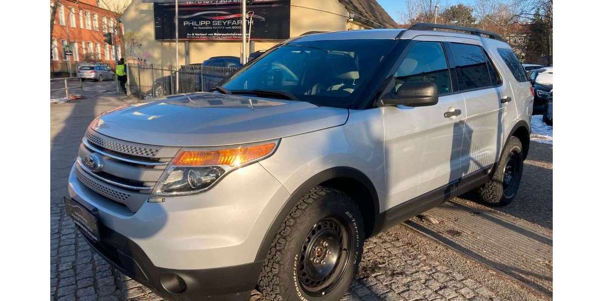 Ford Explorer 184.000 km 10.990 &euro; Berlin 12107