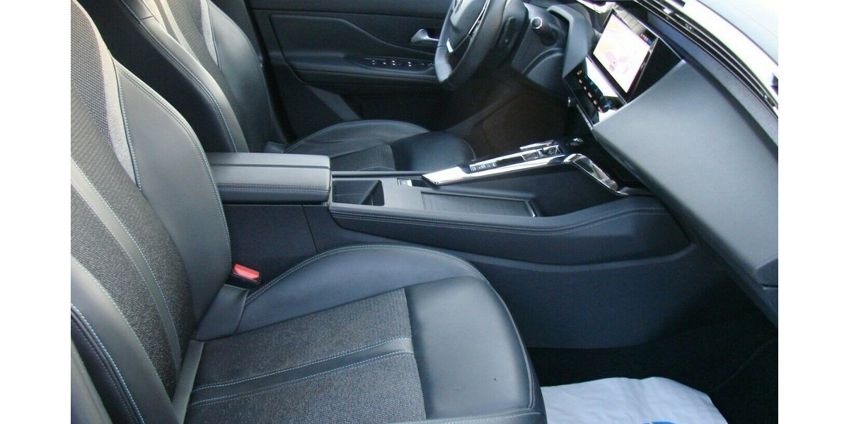 Peugeot 308 SW 1.6 Hybrid Allure Pack HY 180 ACC 360º 44.600 km 20.980 &euro; Falkensee 14612