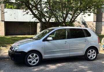 VW Polo 225.000 km 799 &euro; Berlin 13407
