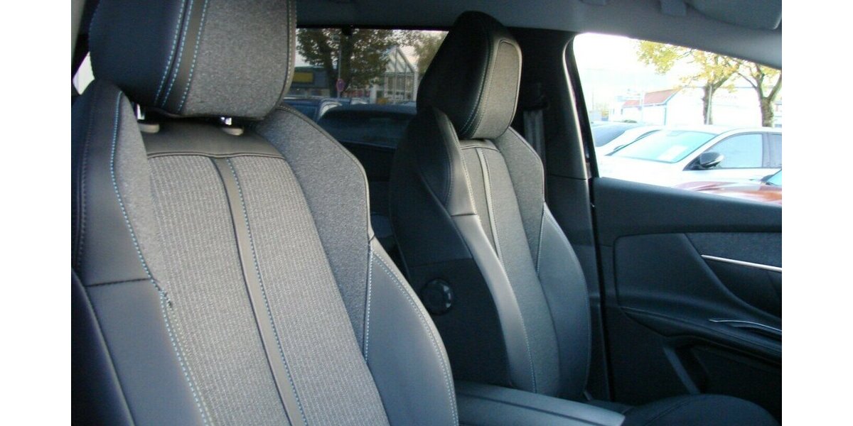 Peugeot 5008 1.2 PureTech 130, 7-Sitzer 2WD LED 360° 54.980 km 24.980 &euro; Falkensee 14612