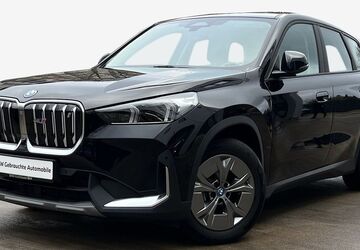 BMW iX1 16.082 km 39.950 &euro; Berlin 13593