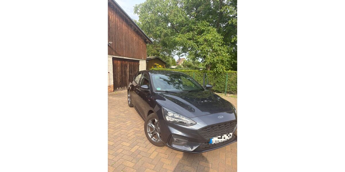 Ford Focus 93.000 km 12.300 &euro; Berlin 12627