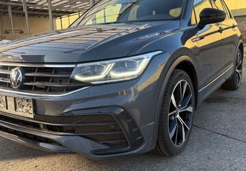 VW Tiguan 75.000 km 31.999 &euro; Berlin 12099