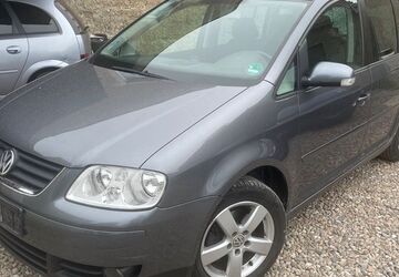 VW Touran 267.000 km 1.950 &euro; Berlin 10245