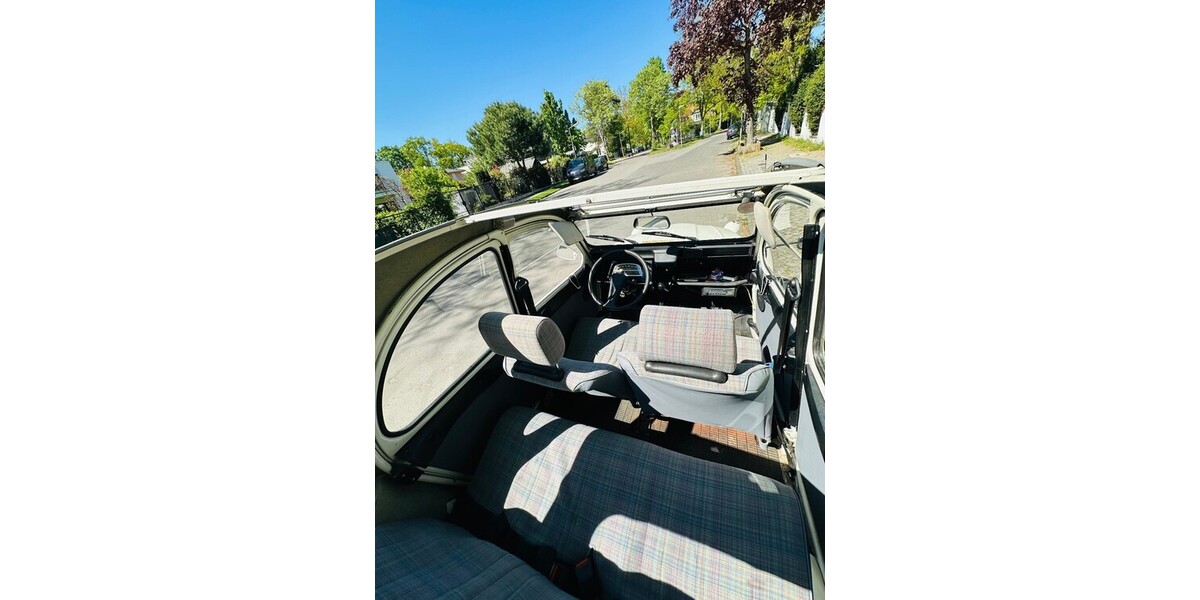 Citroen 2 CV 68.000 km 15.500 &euro; Berlin 10178