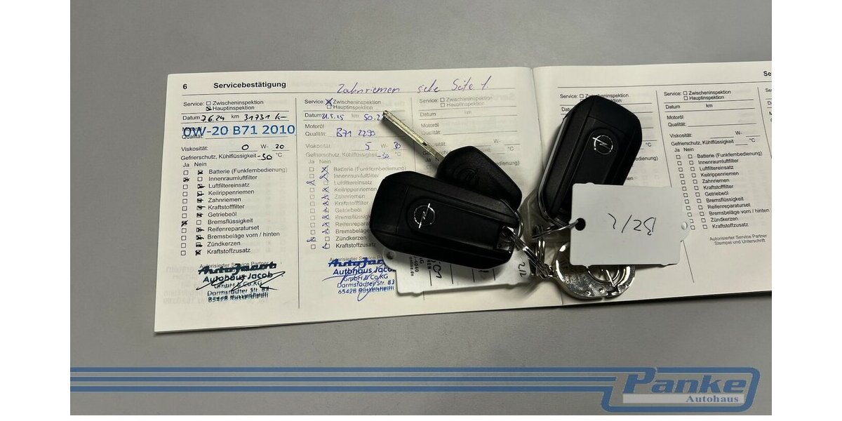 Opel Crossland Elegance*SR+WR*SHZ*R-Cam*Zahnr.Neu*AHK 59.247 km 14.990 &euro; Berlin 13187