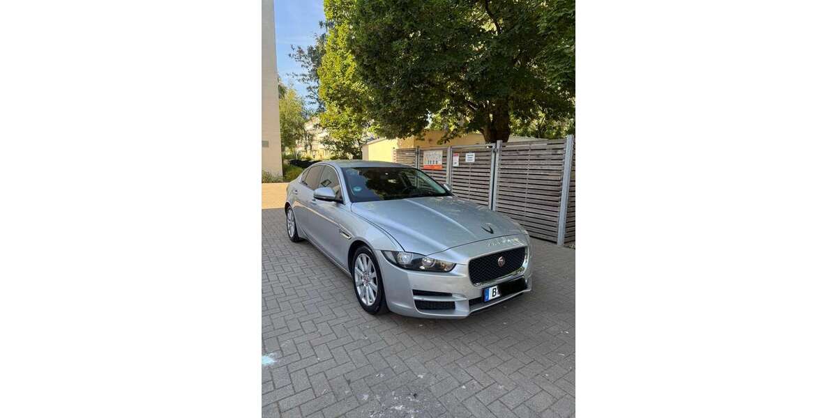 Jaguar XE 125.000 km 11.999 &euro; Berlin 13156