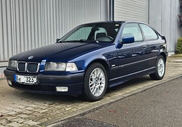 BMW 323 113.222 km 12.490 &euro; Berlin 12683